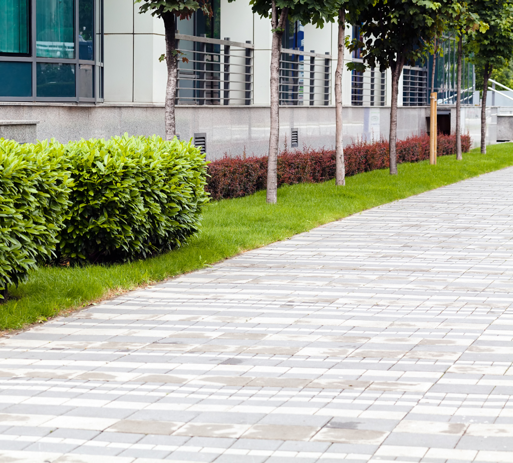 commercial paver installation in Jacksonville